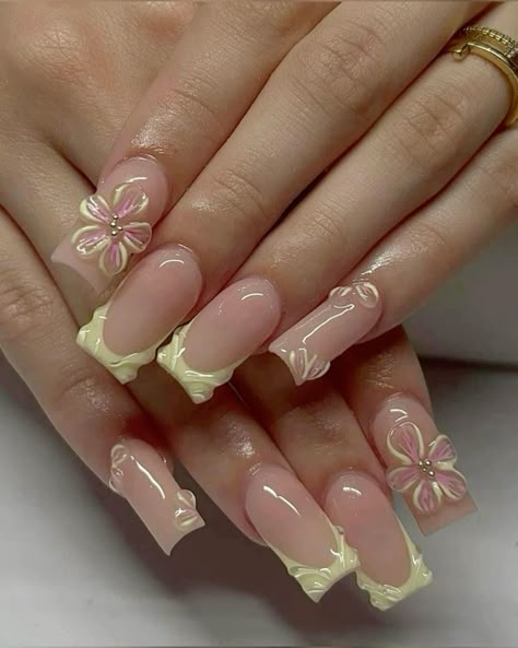 Pretty Nails Short Square, Cute Nail Designs For Acrylics Square, Short Nail Designs 3d Flower, 3d Nail Art Square Nails, Summer Nails Inspo 2024 Square, Nail Inspo Square Designs, Coffin Nail Summer Ideas, Nail Ideas Gel X Square, Nails Summer Square Short