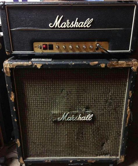 Old Electric Guitar, Marshall Law, Marshall Amplification, Jim Marshall, Vintage Guitar Amps, Marshall Amps, Guitar Rig, Guitar Amps, Prs Guitar