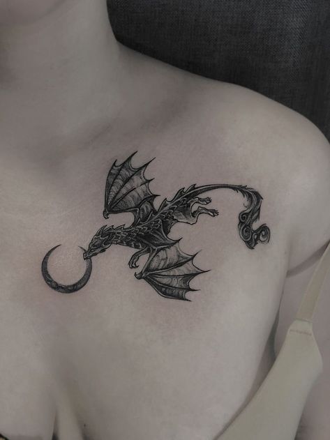 Darius Acrux Zodiac Academy, Dragon Tattoo Chest, Wolf Tattoos For Women, Caroline Peckham, Maching Tattoos, Dragon Tattoo Art, Tattoo Dotwork, Clover Tattoos, Dragon Tattoo For Women