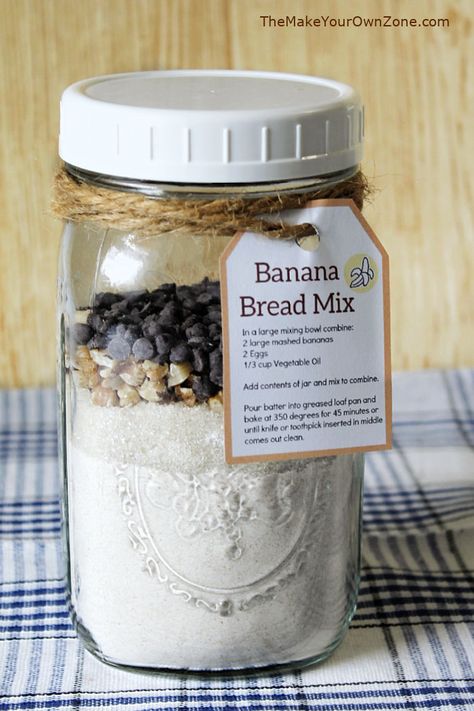 Banana Bread Mix In A Jar - The Make Your Own Zone Bread Mix In A Jar, Mason Jar Baking, Jar Food Gifts, Mason Jar Gifts Recipes, Mason Jar Cookie Recipes, Mason Jar Mixes, Mason Jar Cookies Mix, Mix In A Jar, Homemade Dry Mixes