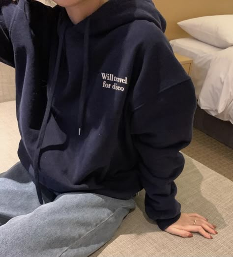 Comfy Korean Outfits, Blue Hoodie Outfit, Uniqlo Women Outfit, Mode Ulzzang, Hoodie Aesthetic, Casual Outfit Inspiration, Korean Casual Outfits, Closet Goals, Tomboy Fashion