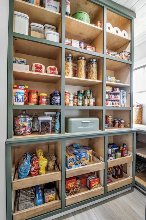 Butler Pantry Laundry Room Combo, Laundry Pantry Combo Ideas, Pantry Renovation, Pantry Closet Design, Laundry Pantry, Pantry Layout, Dream Pantry, House Pantry, Pantry Laundry Room