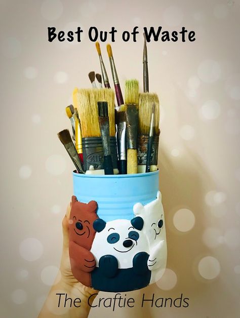 Craft Ideas With Waste Material, Can Painting Diy Tin, Clay Pen Stand, Pen Stand Painting Ideas, Tin Can Painting Ideas, Water Bottle Painting Ideas, Tin Can Crafts Diy, Pen Stand Diy, Waste Material Craft Ideas