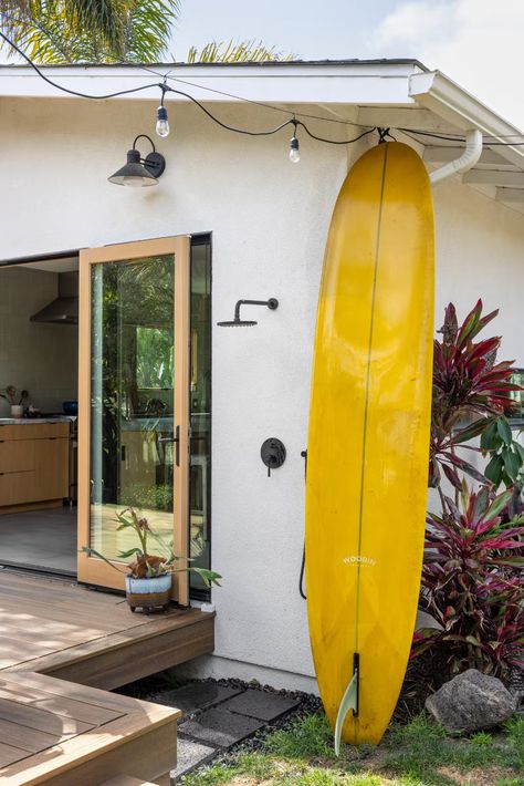 Before & After: A SoCal Surfer’s Choppy Kitchen Catches a New Wave - Dwell Sage Tiles, Floor Ceramic, Outdoor Magazine, Staircase Outdoor, Bedroom Furniture Makeover, Bohemian House, Surf House, Surf Shack, Beach Shack