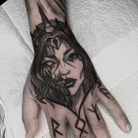 Nordic Goddess Tattoo, Hel Tattoo Norse, Hel Norse Goddess Tattoo, Hel Goddess Tattoo, Hel Tattoo Norse Mythology, Norse Goddess Tattoo, Freyja Tattoo Norse Mythology, Eris Tattoo, Norse Mythology Hel