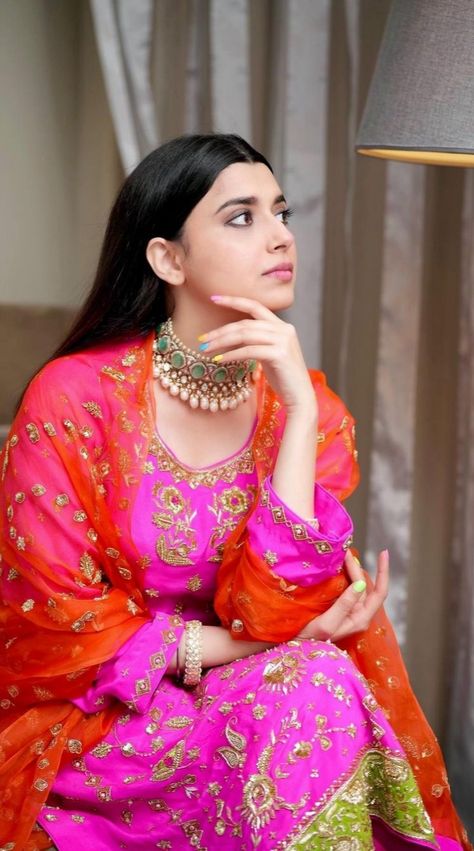 Nimrat Khaira Pics, Nimrat Khaira Suits, Nimrat Khaira, Girls Dresses Diy, Cute Celebrity Couples, Beautiful Pakistani Dresses, Simple Pakistani Dresses, Embroidery Suits Design