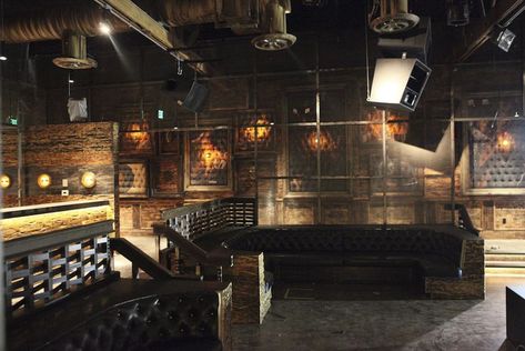 Cowboy Grill, Los Angeles Bars, Club Lighting, Nightclub Design, Sound Check, Industrial Bar, Balcony Furniture, Leather Apron, Building Plan