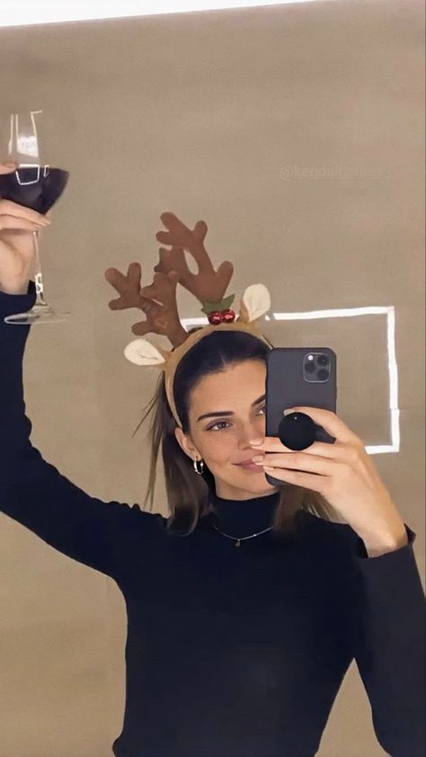 Estilo Kylie Jenner, Robert Kardashian, Jenner Sisters, The Simple Life, The Kardashians, Christmas Feeling, Clothes And Shoes, Jenner Style, Thanksgiving Parties