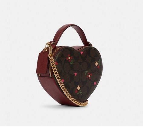 Bags Coach, Signature Canvas, Beautiful Heart, Hand Bags, Louis Vuitton Speedy Bag, Crossbody Strap, Things To Buy, Coach Bags, Cool Things To Buy