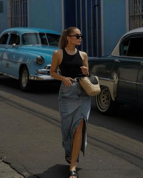 Denim Skirt Outfit Ideas, Denim Skirt Outfit Summer, Denim Midi Skirt Outfit, Skirt Outfit Inspiration, Summer Denim Skirt, Long Denim Skirt Outfit, Stylish Denim Skirt, Denim Skirt Outfit, Skirt Outfit Ideas