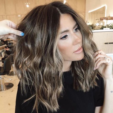 The Most Flattering Medium-Length Brown Hairstyles Saturday Meal Ideas, Medium Length Balayage Hair, Brown Lob Hair, Mid Long Haircut, Mid Hair Length Styles, Medium Length Balayage, Lived In Highlights, Lived In Brunette Balayage, Long Lob Haircut