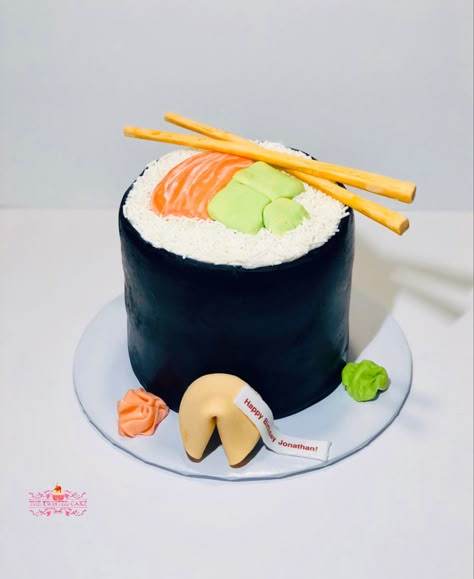 Hibachi Cake Ideas, Sushi Birthday Decorations, Sushi Suprise, Japanese Themed Cake, Japanese Birthday Cake, Sushi Roll Cake Birthday, Sushi Cake Design, Japanese Theme Cake, Sushi Themed Cake