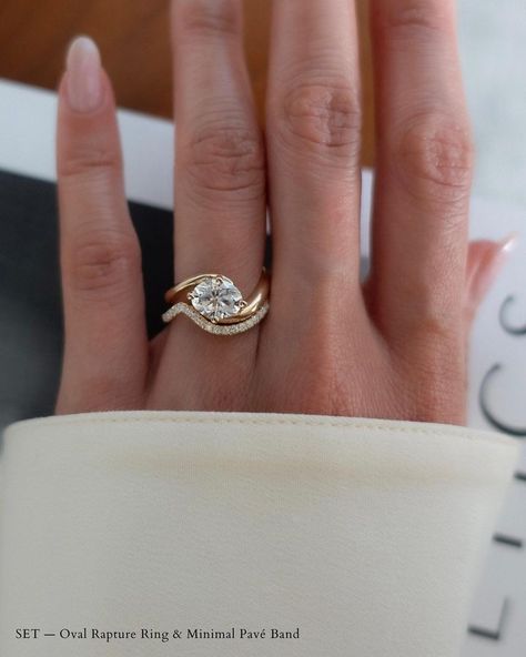 Promise Engagement Wedding Ring Set, Gold Wedding And Engagement Rings, Mixed Metal Engagement And Wedding Band, Rapture Ring, Sister Rings, Heirloom Rings, Ring Inspo, Cute Engagement Rings, Future Engagement Rings