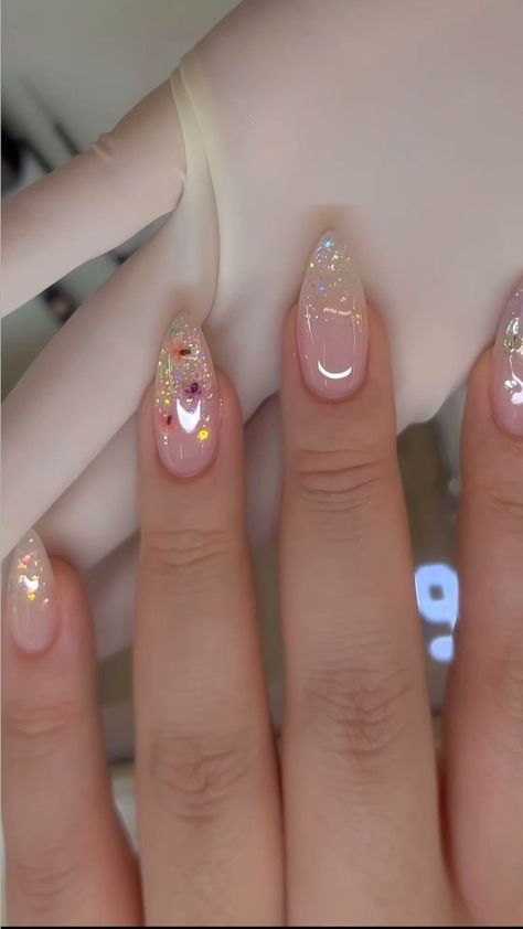 French Tip Nails With Design, Cinderella Nails, Nails With Design, Bling Rhinestones, Nails Love, Sparkly Nails, Oval Nails, Tip Nails, Halloween Nail Art