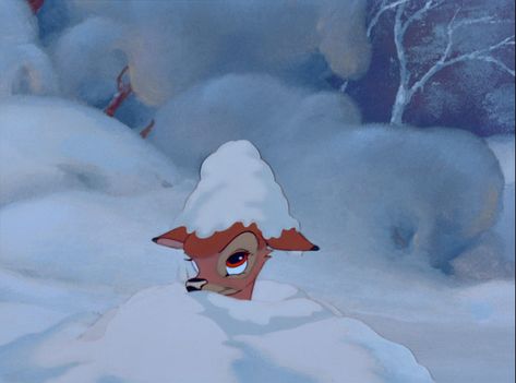 Bambi Bambi 1942, Bambi Disney, Images Disney, Disney Animals, Cartoon Profile Pictures, Disney Favorites, Old Disney, Disney Aesthetic, Christmas Cartoons