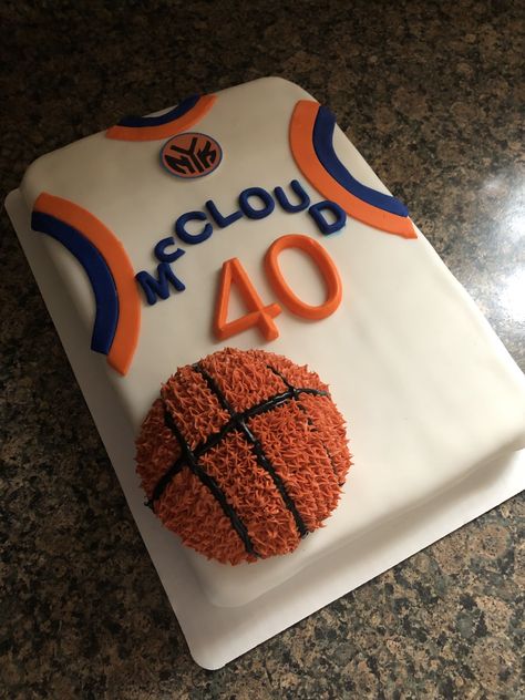 Jersey Cake Basketball, Basketball Jersey Cake, Cake Basketball, Easy Vanilla Frosting, Cake Themes, Wilton Fondant, Knicks Logo, Jersey Cake, New York Knicks Logo