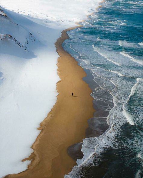 Wintry Layers Of The Sea Of Japan Shoreline Image Joker, Hakodate, Tottori, Sea Of Japan, Unique Beach, Sapporo, Japan Travel, Vincent Van Gogh, Land Scape