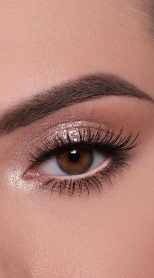 Prom Natural Makeup Looks, Semi Formal Dance Makeup, Simple Eye Makeup For Prom, Simple Formal Makeup Brown Eyes, Simple Gold Prom Makeup, Light Makeup Prom, Xv Makeup Ideas Natural, Cotillion Makeup, Grade 8 Grad Makeup