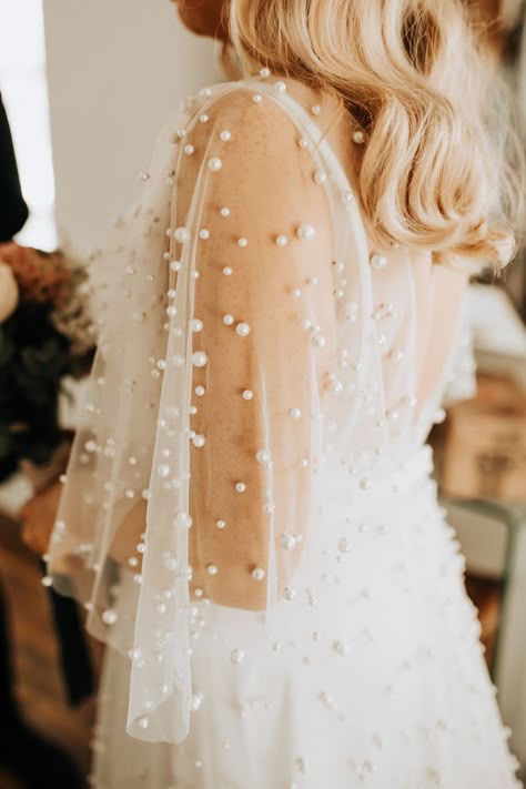 Wedding Dress Pearls, Pearl Wedding Dress, Romantic Wedding Dress, Pinterest Wedding, Greek Wedding, Pearl Dress, Rock My Wedding, Whimsical Wedding, Wedding 2024