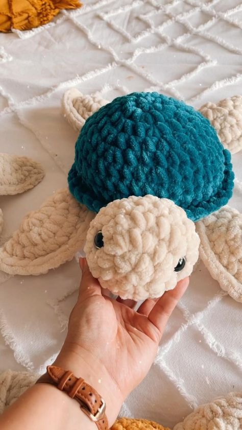 FREE CROCHET PATTERN - Fred the sea turtle 🐢 Fred The Sea Turtle, Chunky Yarn Crochet Turtle, Baby Turtle Crochet Pattern Free, Crochet Amigurumi Turtle, Sea Animals Crochet Pattern Free, How To Crochet A Turtle, Crochet Sea Turtle Pattern Free, Free Turtle Crochet Pattern, Sea Turtle Crochet Pattern Free