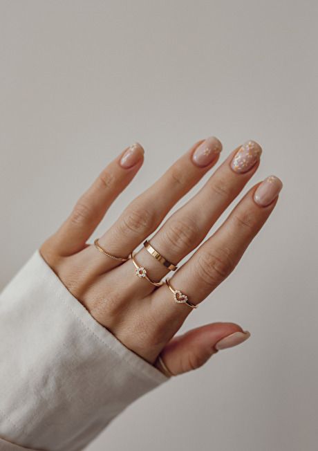 Rings Arrangement, Blush Jewelry, Slim Ring, It Band, Gold Rings Simple, Zirconia Rings, Zierlicher Ring, Fine Ring, Ringe Gold