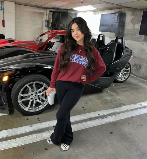 Latinas Outfits Winter, Fall Outfits For Latinas, Autumn Outfits Latina, Black Flared Leggings Outfit Latina, Latina Outfits School Baddie Winter, Comfy Workout Outfits, Freshman Outfits, Latina Outfits, Latina Fashion Outfits