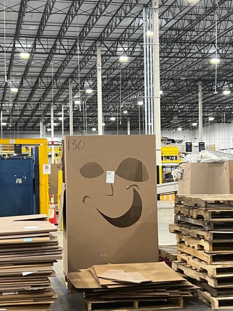 Warehouse jobs be like Amazon Warehouse, Warehouse Worker, Business Skills, Funny, Quick Saves