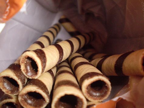 Chocolate Wafer Sticks, Chocolate Sticks, Chocolate Wafers, Cinnamon Sticks, Delicious Desserts, Butter, Deviantart, Collage, Christmas