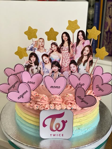 Twice Cake Design, K Pop Cake Design, Twice Cake Ideas, Twice Birthday Cake, K Pop Cake, Pastel Blackpink, Twice Birthday, Barney Birthday Cake, Kpop Cake