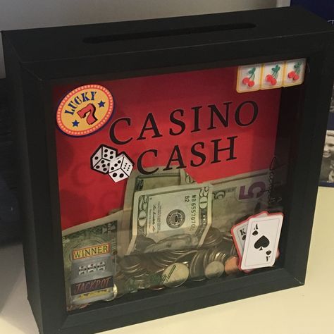 Casino Themed Gift Baskets, Casino Money Gift Ideas, Casino Gift Ideas, Casino Gift Basket, Gambling Gift Ideas, Casino Theme Gift, Ideas For Boyfriend Anniversary, Shadowbox Diy, Shadowbox Ideas