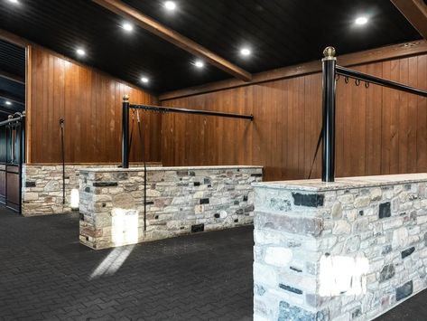 Grooming stalls and rubber pavers Horse Wash Bay Ideas, Feed Room Horse, Horse Property Ideas, Horse Wash Bay, Horse Wash Stall, Feed Room Ideas Barn, Minecraft Layout, Horse Feed Room, Luxury Horse Stables