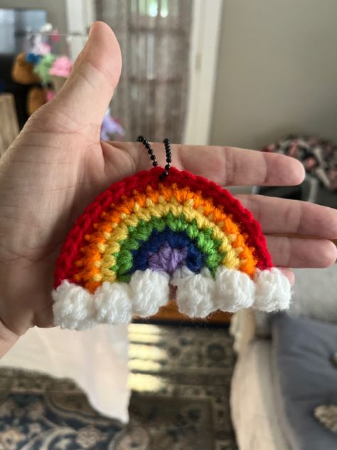 Crochet Rainbow Keychain, Festival Crochet, Crochet Keychains, Crochet Rainbow, Rainbow Keychain, Rainbow Crochet, Crochet Keychain, Diy Keychain, Pride Flags