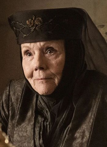 S Lady Olenna Tyrell, Olenna Tyrell, Blue And Gold Wallpaper, Gold Abstract Wallpaper, Game Of Thrones Tv, Emma Peel, Young Johnny Depp, Gra O Tron, Royal Blue And Gold