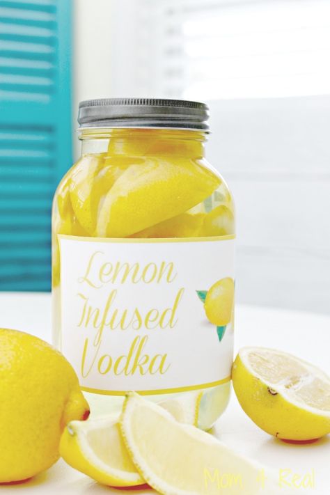 How To Make Lemon Infused Vodka In Minutes- vodka, 25 drops Lemon EO, wedges of 3 Lemons!  Shake!  ( I can see this in lemonade, for a "kicker")!!! Lemon Infused Vodka, Apple Pie Moonshine Drinks, How To Make Vodka, Flavored Alcohol, Infused Liquors, Lemonade Pie, Summer Vodka Cocktails, Vodka Lime, Lemon Vodka