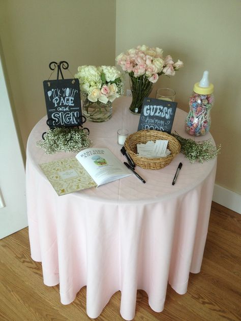 Entrance Table at a baby shower Diy Babyshower, Perlengkapan Bayi Diy, Diy Baby Shower Games, Baby Shower Gifts For Guests, Baby Shower Table Decorations, Entrance Table, Baby Shower Brunch, Baby Shower Table, Twins Baby Shower