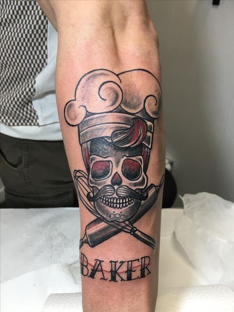 Old school tattoo baker Bakers Tattoo Ideas, Baker Tattoo Ideas, Baker Tattoo, Suit Tattoo, Chef Tattoo, Ink Therapy, Bright Tattoos, Body Suit Tattoo, School Tattoo