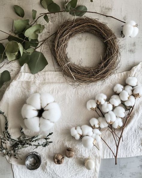 Glue cotton balls onto a wreath frame. In no time, get the best front door idea yet! Cotton Rounds Crafts, Cotton Decorations Ideas, Cotton Ball Wreath, Small Pine Cones, Shabby Chic Aesthetic, Best Front Doors, Old Glass Bottles, Ball Wreath, Material Wreaths