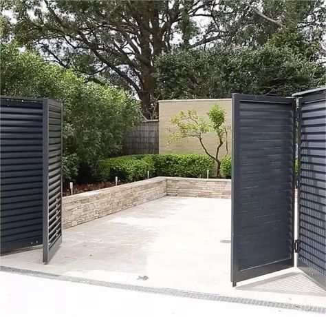 Benefits of Automated Gates, Beautiful Design Ideas for Curb Appeal Modern Gates Design, Modern Gates, Home Gate, Modern Driveway, Garage Gate, Fence Gate Design, Entry Gate, Gates Design, Modern Gate