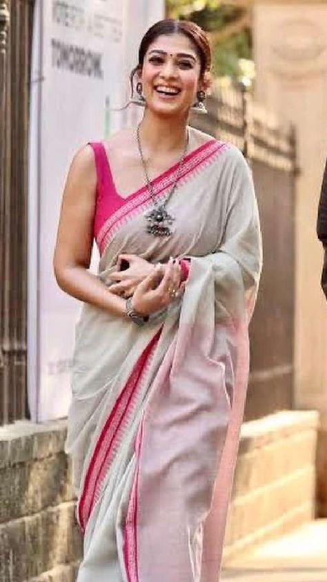 Nayanthara Sleeveless Blouse, Nayantara In Saree, Decent Blouse Designs, Nayanthara Saree, Kuchu Designs Saree, Nayanthara In Saree, Blouse Designs Wedding, Saree Sabyasachi, Photoshoot Saree