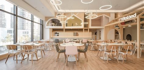 Cafeteria Design, Kids Restaurants, Kids Cafe, Interior Architects, Cool Kids Bedrooms, Circular Lighting, Kindergarten Design, Private Dining Room, Top Interior Designers