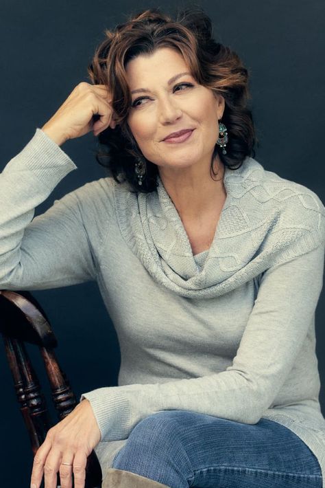 Amy Grant Hairstyles, Amy Grant Hair, Bike Accident, Haircuts 2024, Bicycle Accident, Amy Grant, Music Magazine, Female Musicians, Music Magazines