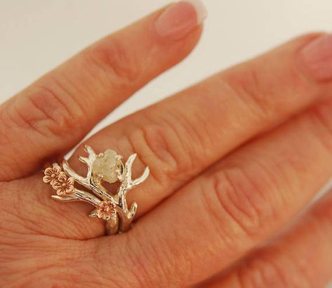 Antler Ring 2 alternative engagement ring twig ring gold Elk Ivory Jewelry, Bohemian Wedding Rings, Gold Twig Ring, Elk Ivory, Ivory Jewelry, Gold Twigs, Engagement Ring Gold, Rough Diamond Ring, Antler Ring