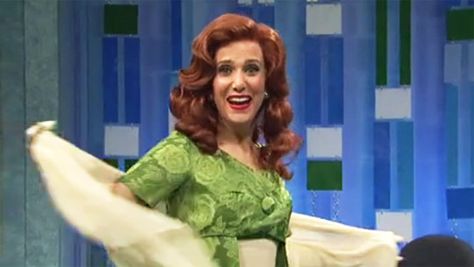 30 Unforgettable Kristen Wiig Characters "Don't make me sing" Kristen Wiig Snl, Kristin Wiig, Snl Characters, Target Lady, Characters Female, Logo Tv, Kristen Wiig, Female Hero, Monty Python