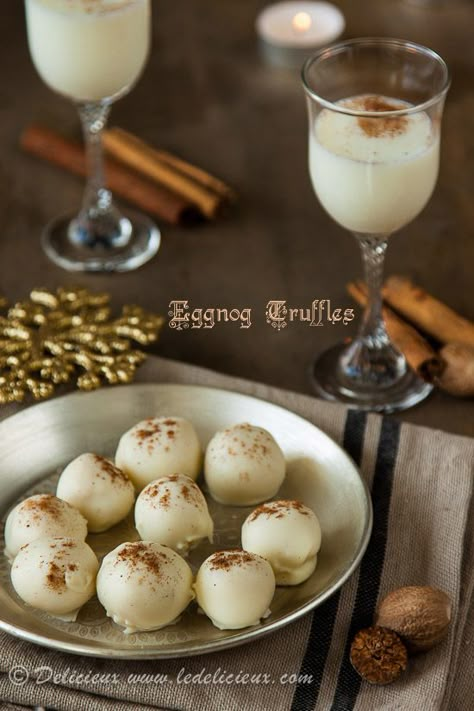 Eggnog Truffles @Delicieux Eggnog Truffles, Classic Christmas Treats, Yummy Christmas Treats, Truffles Recipe, Truffle Recipe, Low Sodium, Candy Recipes, Holiday Treats, Christmas Baking