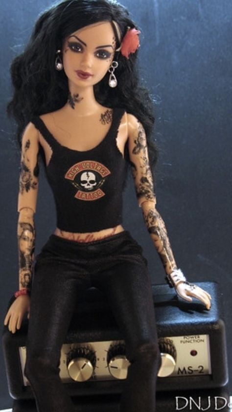 Tattooed Barbie Doll, Tattoo Barbie Doll, Tattooed Barbie, Doll With Tattoos, Rocker Barbie, Barbie Repaint, Goth Barbie, Barbie Tattoo, Barbie Funny