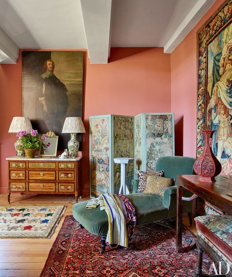 Eclectic Bedroom, Artist House, Vintage Eclectic, French Country House, Eclectic Interior, Maximalism, Pink Walls, Eclectic Home, Architectural Digest