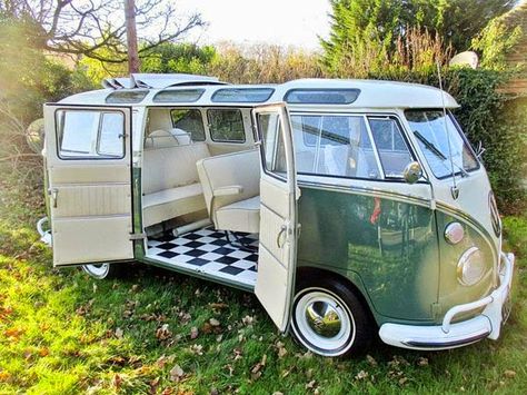 1966 Volkswagen Type 2 Splitscreen Sunroof | VW Bus Vw Bus For Sale, Combi Vw T2, Combi Hippie, Vw Kampeerwagens, Vw Minibus, Vw Bus Interior, Vw Splitscreen, Van Vw, Volkswagen Vans