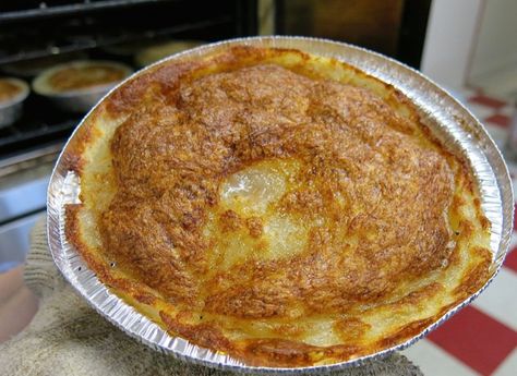 d'Eons Rappie Pie: Demystifying Rappie Pie Rappie Pie Recipe, Rappie Pie, Acadian Recipes, Canadian Dishes, Canadian Recipes, Food For Special Event, Gluten Free Pastry, Middle East Recipes, Italian Pasta Recipes