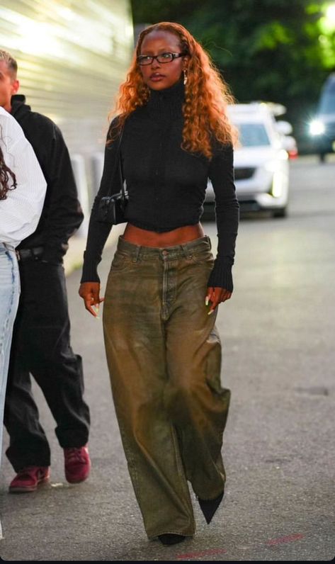 Justine Skye, Walking Down The Street, Fashion Mistakes, Fashion Fits, Looks Style, Lookbook Outfits, Looks Vintage, Fashion Killa, Cute Casual Outfits