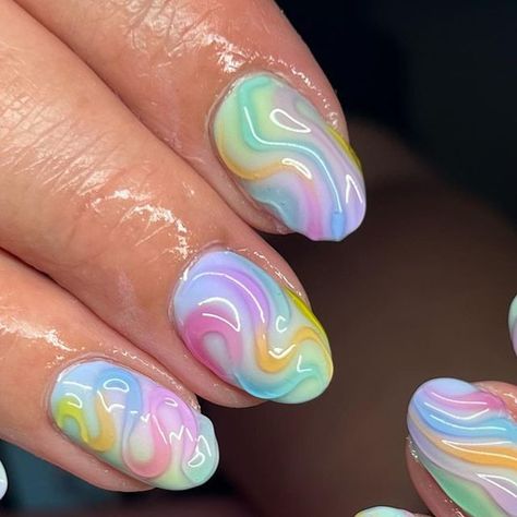 𝓐𝓲𝓶𝔃 • 𝑳𝒐𝒏𝒅𝒐𝒏 𝑵𝒂𝒊𝒍 𝑻𝒆𝒄𝒉 on Instagram: "candy land set for z 🫶🏼✨  rainbow 3D jelly has won my heart!!   🏷 #nails #eastldnnails #rainbownails #londonnails #gelxnails #biabnails #nailart #gelx #nailinspo #3dnailart #kawaiinails #summernails #showscratch" 3d Candy Nails, Candy Theme Nails, Candy Land Nails, Gummy Nails, Crazy Nails Ideas, Cute Jelly Nails, Candy Nails Designs, Nailart Pastel, Lollipop Nails